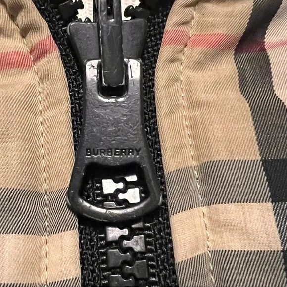 Burberry Reversible Down Puffer Jacket Nova Check Hooded EUC - Picture 16 of 16